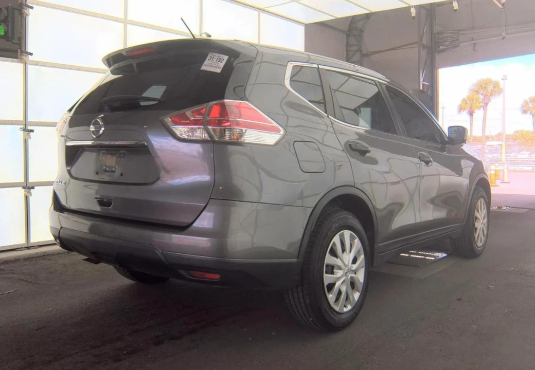 2016 Nissan Rogue - Image 5 of 16