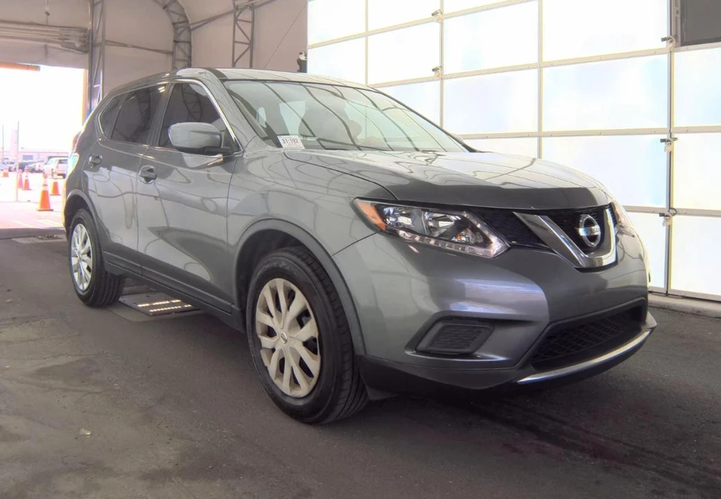 2016 Nissan Rogue - Image 4 of 16