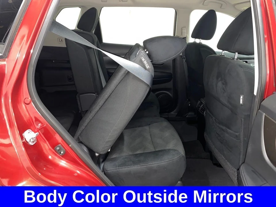 2016 Nissan Rogue - Image 9 of 12