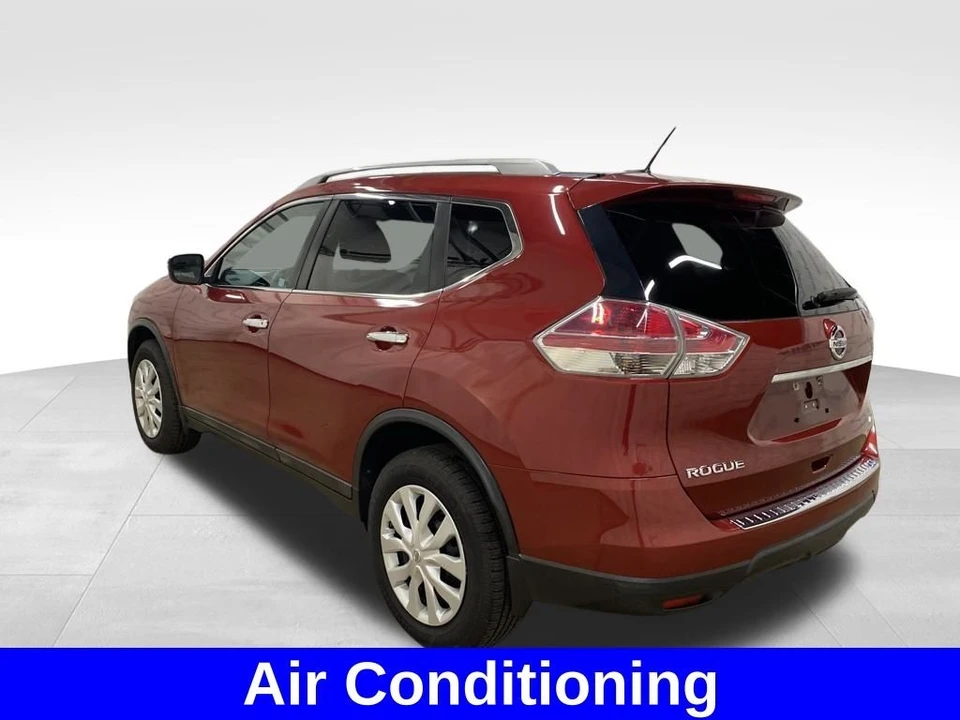 2016 Nissan Rogue - Image 6 of 12