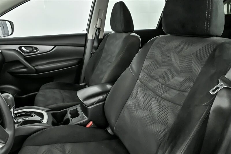 2016 Nissan Rogue - Image 20 of 21