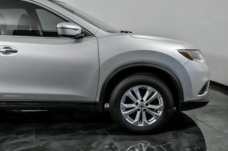 2016 Nissan Rogue - Image 14 of 21