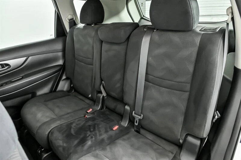 2016 Nissan Rogue - Image 21 of 21
