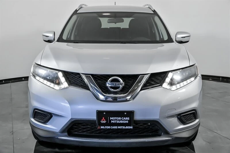 2016 Nissan Rogue - Image 4 of 12