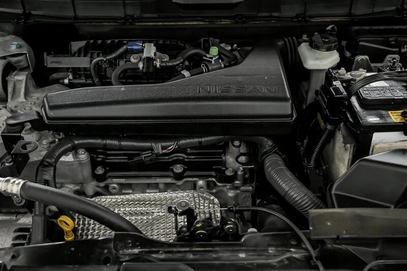 2016 Nissan Rogue - Image 16 of 21