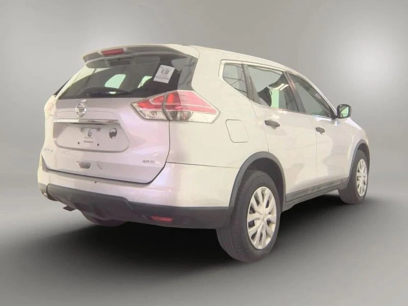 2016 Nissan Rogue - Image 3 of 4