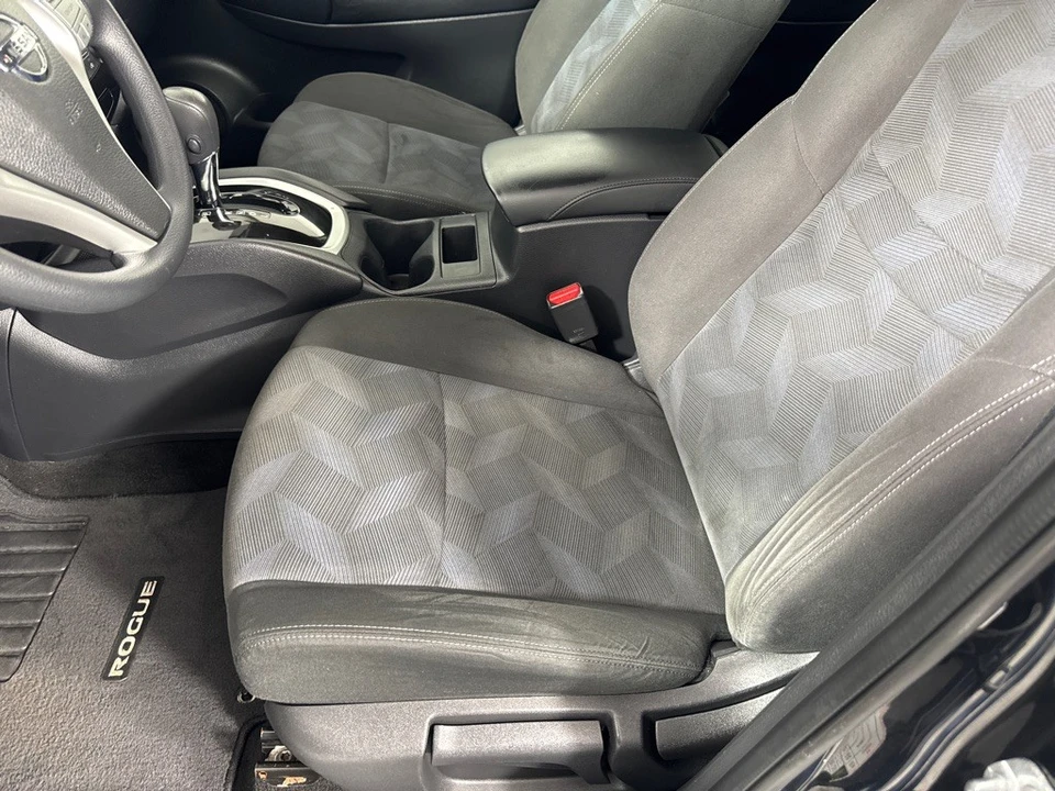 2016 Nissan Rogue - Image 10 of 12
