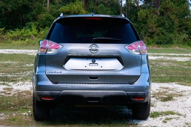 2016 Nissan Rogue - Image 5 of 14