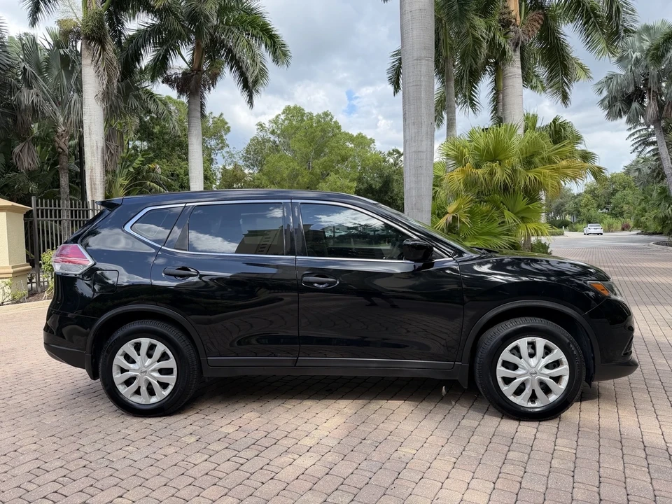 2016 Nissan Rogue - Image 4 of 17