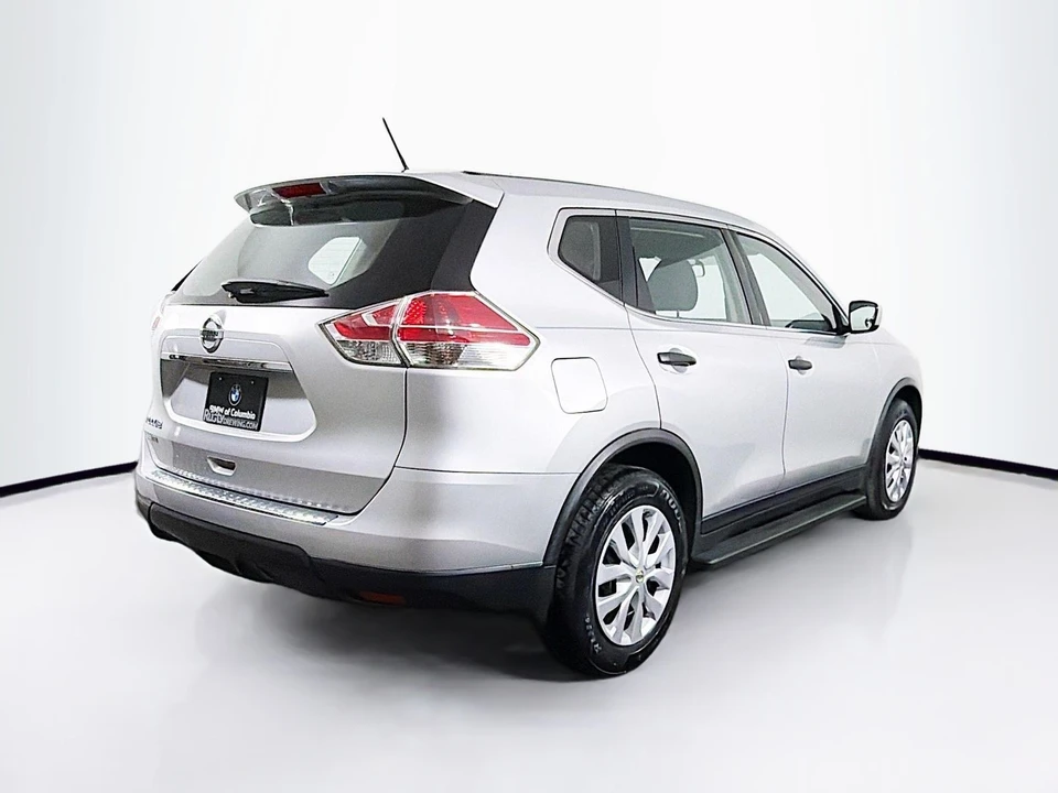 2016 Nissan Rogue - Image 8 of 12
