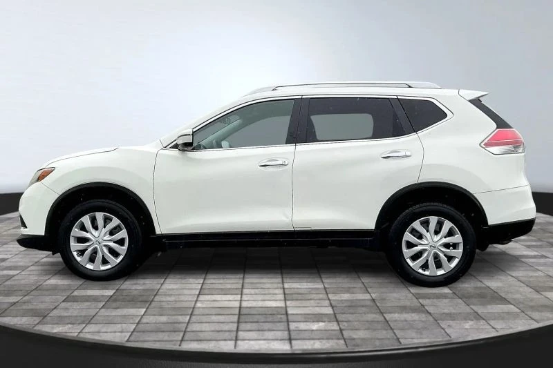 2016 Nissan Rogue - Image 4 of 12