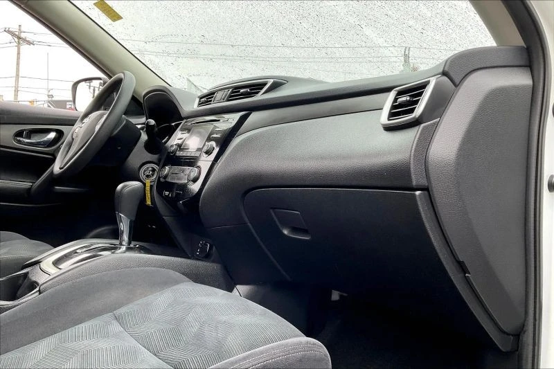 2016 Nissan Rogue - Image 12 of 12