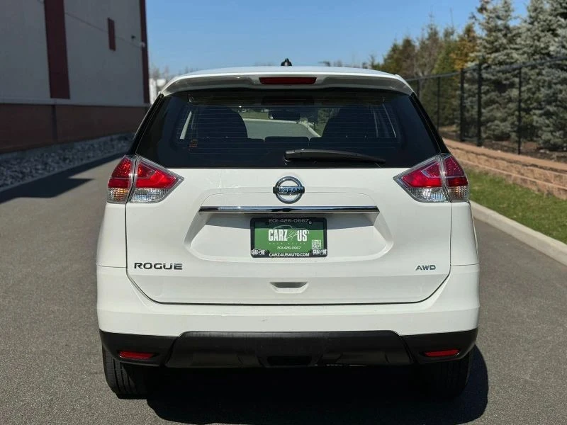 2016 Nissan Rogue - Image 9 of 12