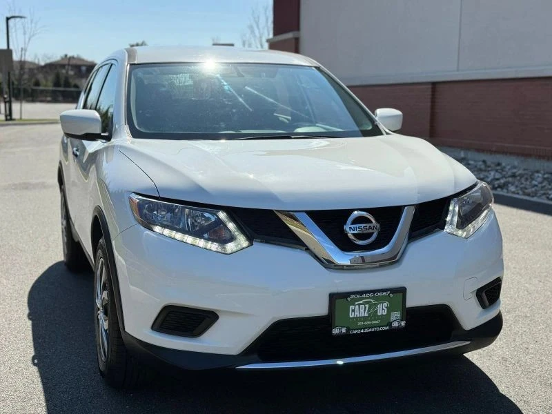 2016 Nissan Rogue - Image 4 of 12