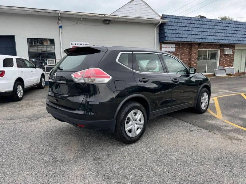 2016 Nissan Rogue - Image 9 of 12