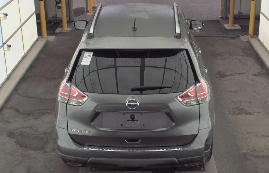 2016 Nissan Rogue - Image 5 of 10