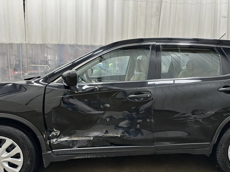 2016 Nissan Rogue - Image 7 of 21
