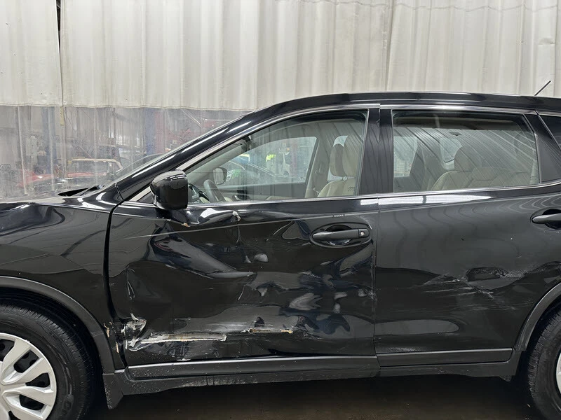 2016 Nissan Rogue - Image 7 of 21