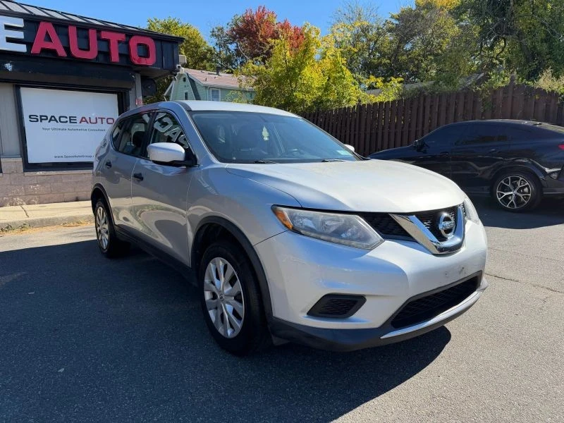 2016 Nissan Rogue - Image 8 of 12