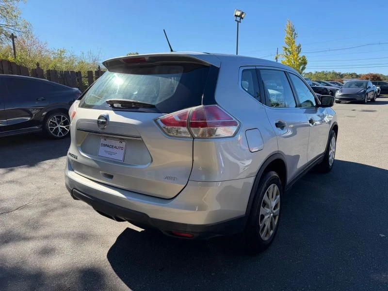 2016 Nissan Rogue - Image 6 of 12