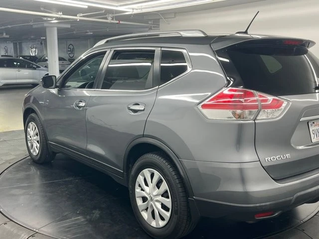 2016 Nissan Rogue - Image 3 of 9
