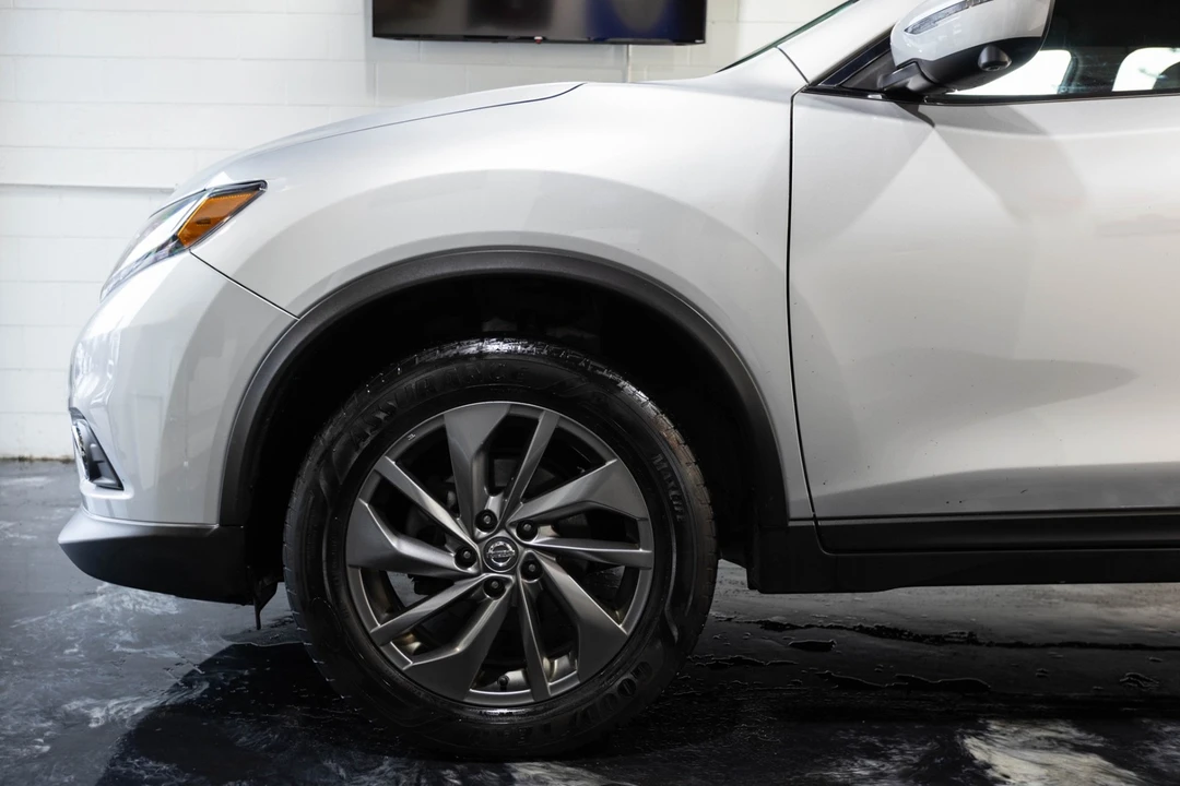 2016 Nissan Rogue - Image 4 of 21