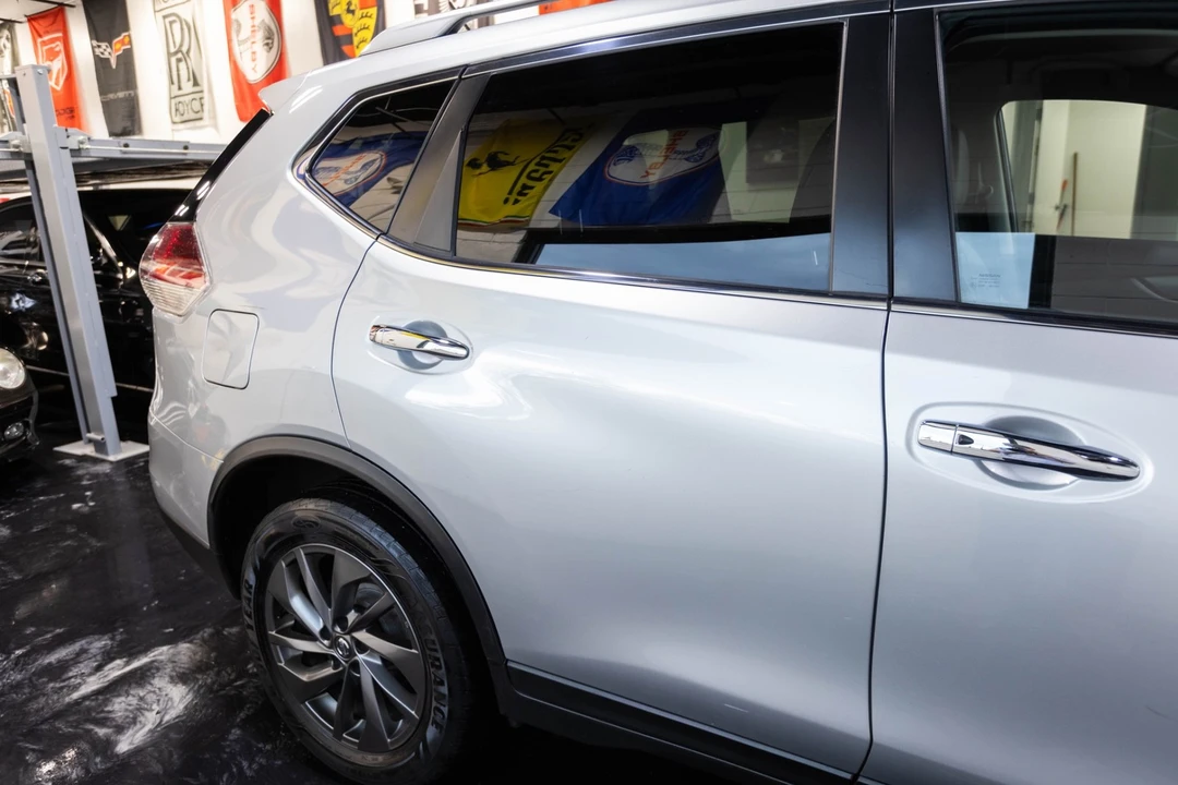 2016 Nissan Rogue - Image 12 of 21