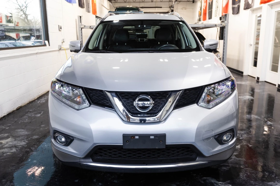 2016 Nissan Rogue - Image 18 of 21