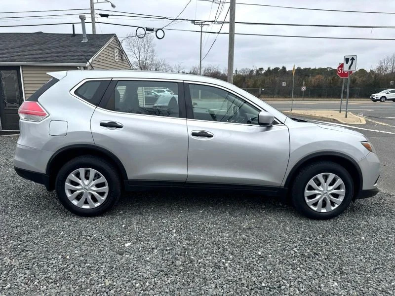 2016 Nissan Rogue - Image 6 of 12