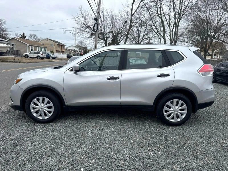 2016 Nissan Rogue - Image 2 of 12