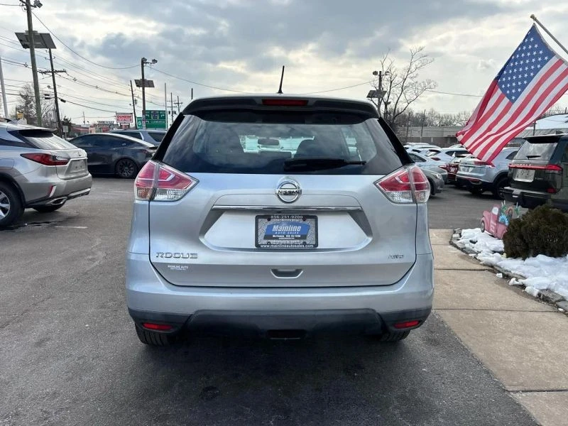 2016 Nissan Rogue - Image 5 of 12