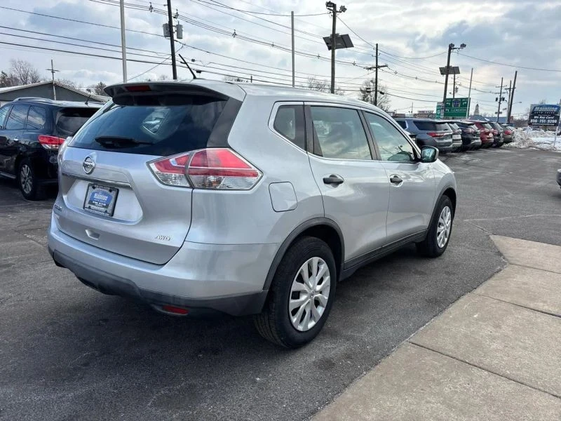 2016 Nissan Rogue - Image 7 of 12