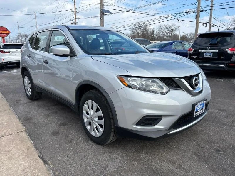 2016 Nissan Rogue - Image 8 of 12