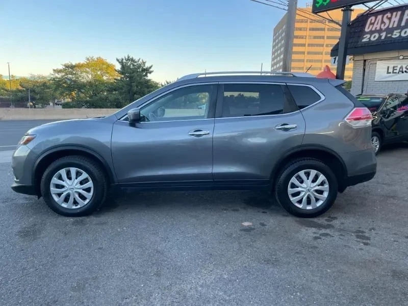 2016 Nissan Rogue - Image 4 of 12