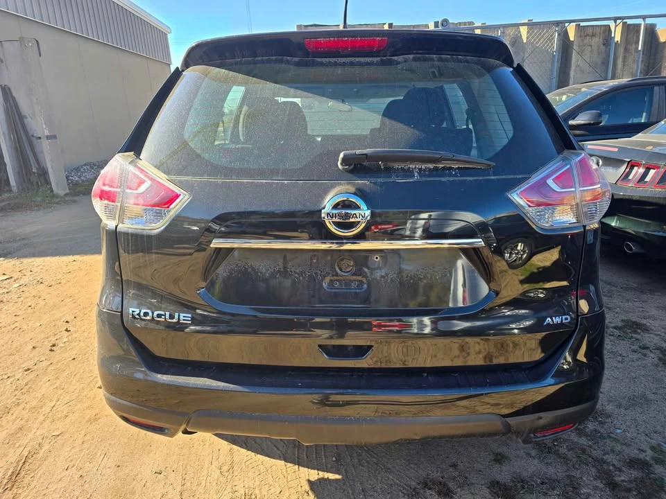 2016 Nissan Rogue - Image 3 of 7
