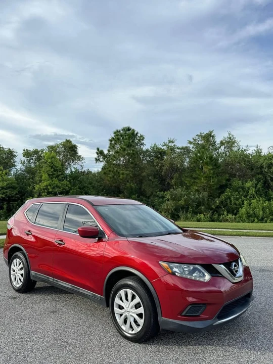 2016 Nissan Rogue - Image 2 of 8