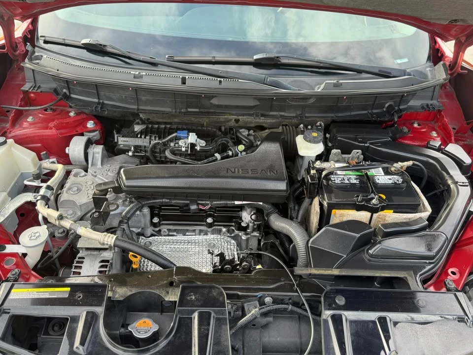 2016 Nissan Rogue - Image 7 of 8