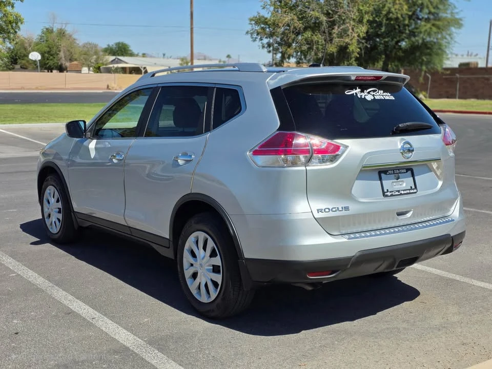 2016 Nissan Rogue - Image 5 of 12