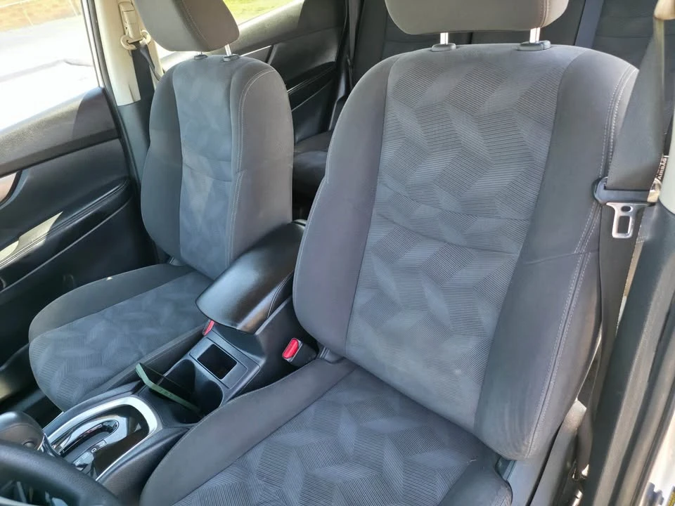 2016 Nissan Rogue - Image 10 of 12