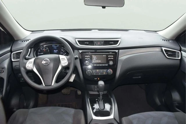 2016 Nissan Rogue - Image 15 of 21