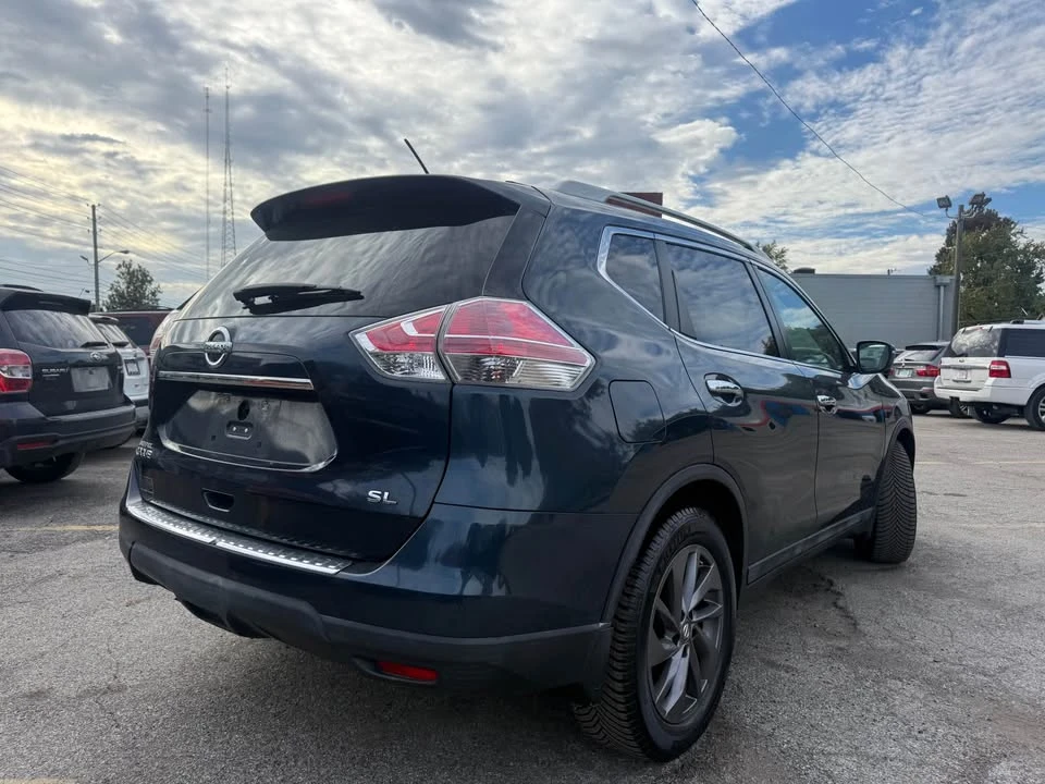 2016 Nissan Rogue - Image 6 of 17