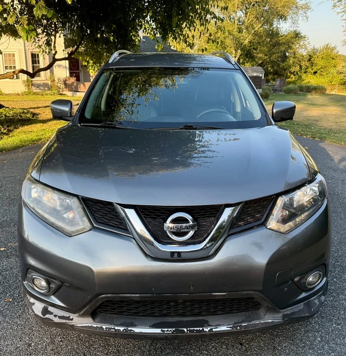 2016 Nissan Rogue - Image 2 of 10