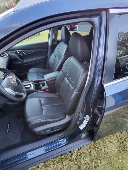 2016 Nissan Rogue - Image 9 of 19