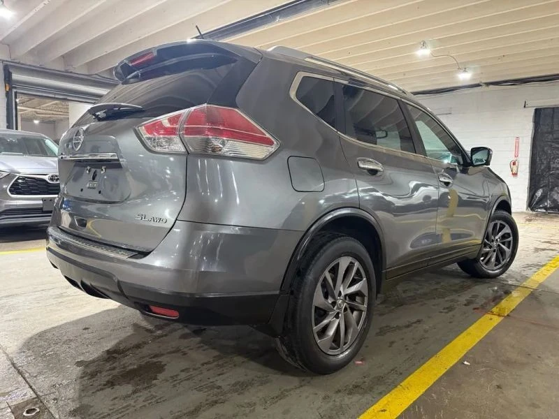 2016 Nissan Rogue - Image 4 of 12