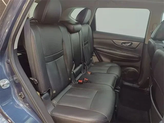 2016 Nissan Rogue - Image 12 of 12