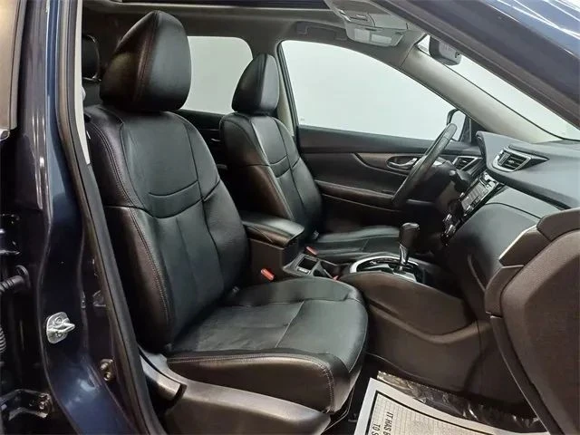 2016 Nissan Rogue - Image 10 of 12