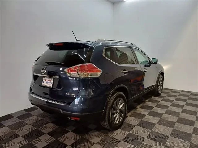 2016 Nissan Rogue - Image 2 of 12