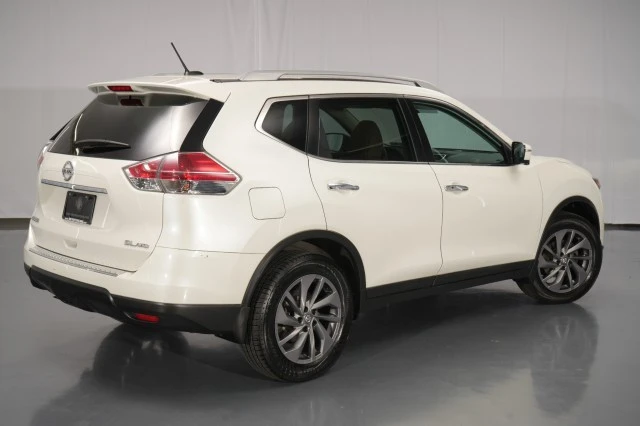 2016 Nissan Rogue - Image 14 of 21