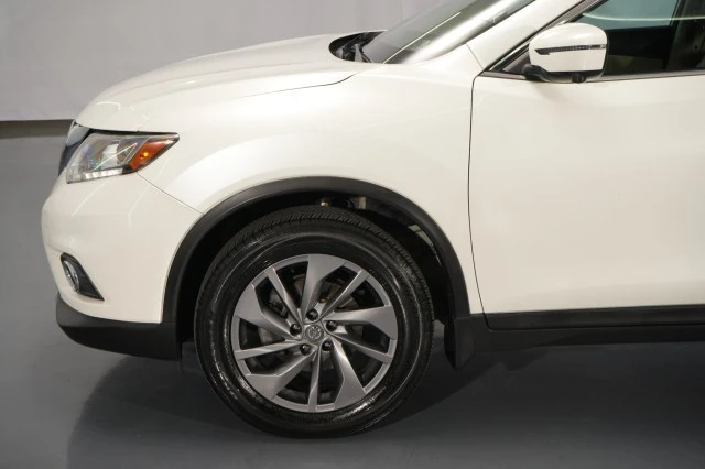 2016 Nissan Rogue - Image 3 of 31