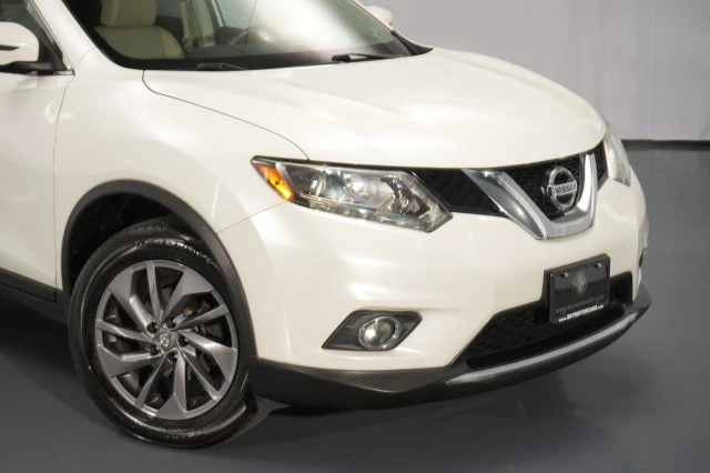 2016 Nissan Rogue - Image 9 of 31